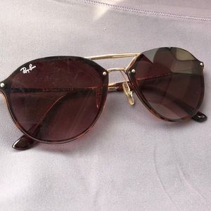 Ray Ban Sunglasses - RB4292N